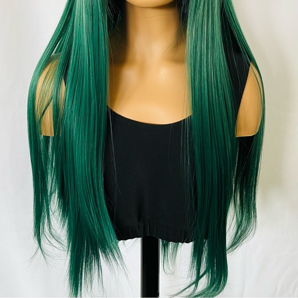 Gorgeous Green Premium Fiber 13x2.5 Long Lace Front Wig for🎄Events / Drag 💄… - Picture 6 of 12